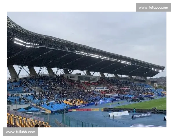 南通队新主场扩容至 2 万人，临时座位安全引关注